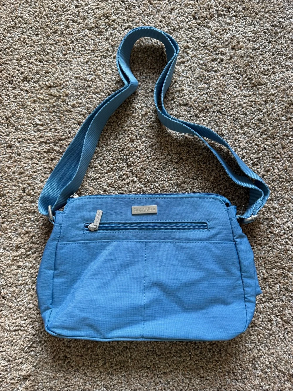 BAGGALLINI Dusty Blue Nylon Zippered Crossbody Shoulder Bag